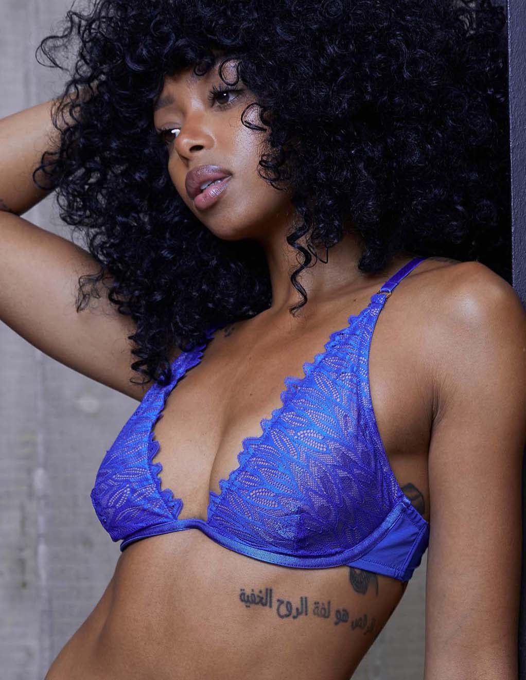 Image of HUSTLER High Apex Bra