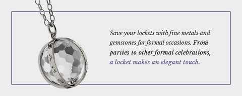 How and when to wear a locket