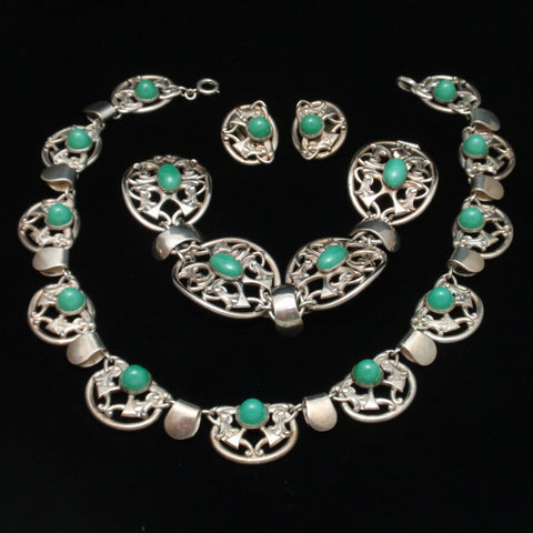 Jewelry The How To Pronounce It Guide World Of Eccentricity Charm