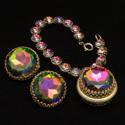 Jewelry The How To Pronounce It Guide World Of Eccentricity Charm