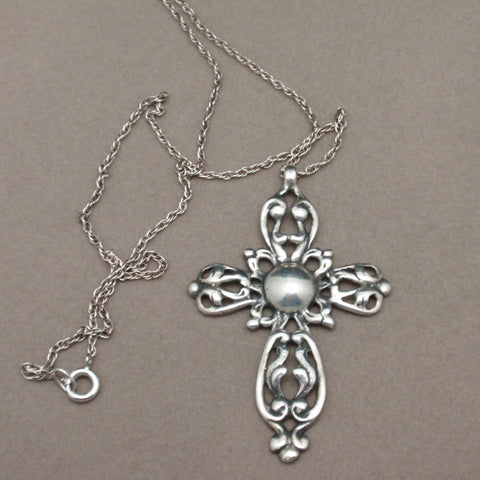 Sterling Silver Cross Pendant Necklace Vintage – World of Eccentricity ...
