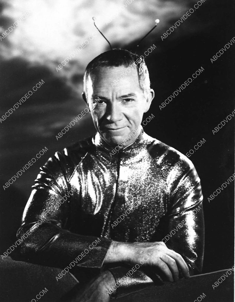 Ray Walston and his antennae TV My Favorite Martian 3698-29 – ABCDVDVIDEO