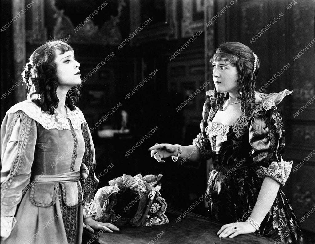 Mary MacLaren silent film The Three Musketeers 6386-10 – ABCDVDVIDEO