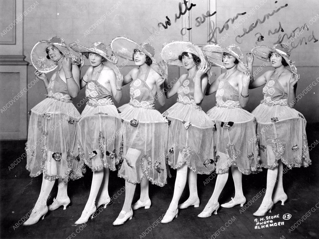 dance group Marion Roe Helen Henderson Marie de Morles 8b6-032 ...