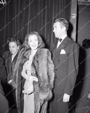 1946 Oscars James Stewart and wife arriving Academy Awards aa1946-15Lo ...