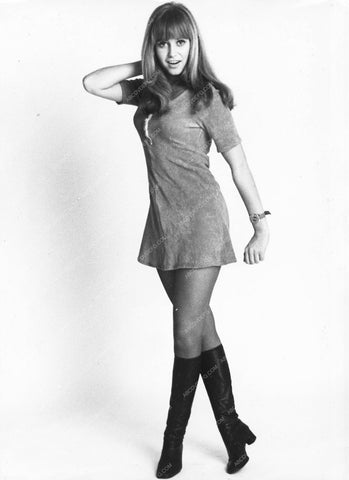 Susan George mini skirt go-go boots 8b20-0620 – ABCDVDVIDEO