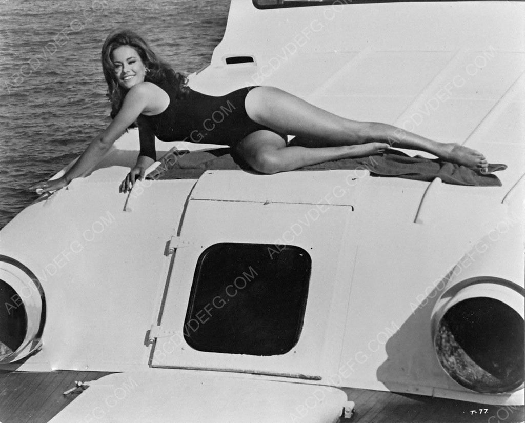 Shapely And Sexy Claudine Auger In Swimsuit On A Boat 8b20 7083 Abcdvdvideo