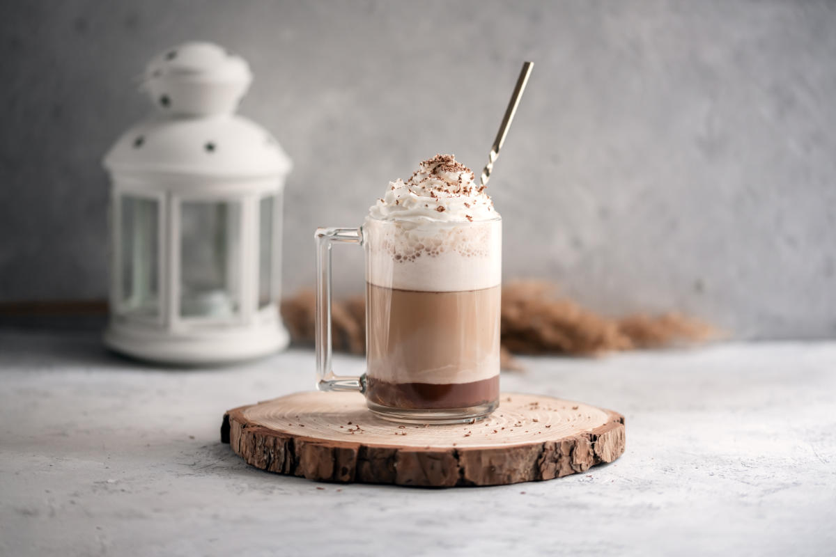 How to Make a Mocha at Home