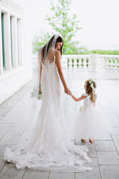 mother daughter matching wedding dresses
