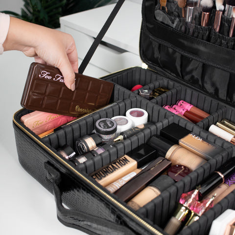 Essential tool for Makeup Artists. #artistkitcompany #makeupkit #make
