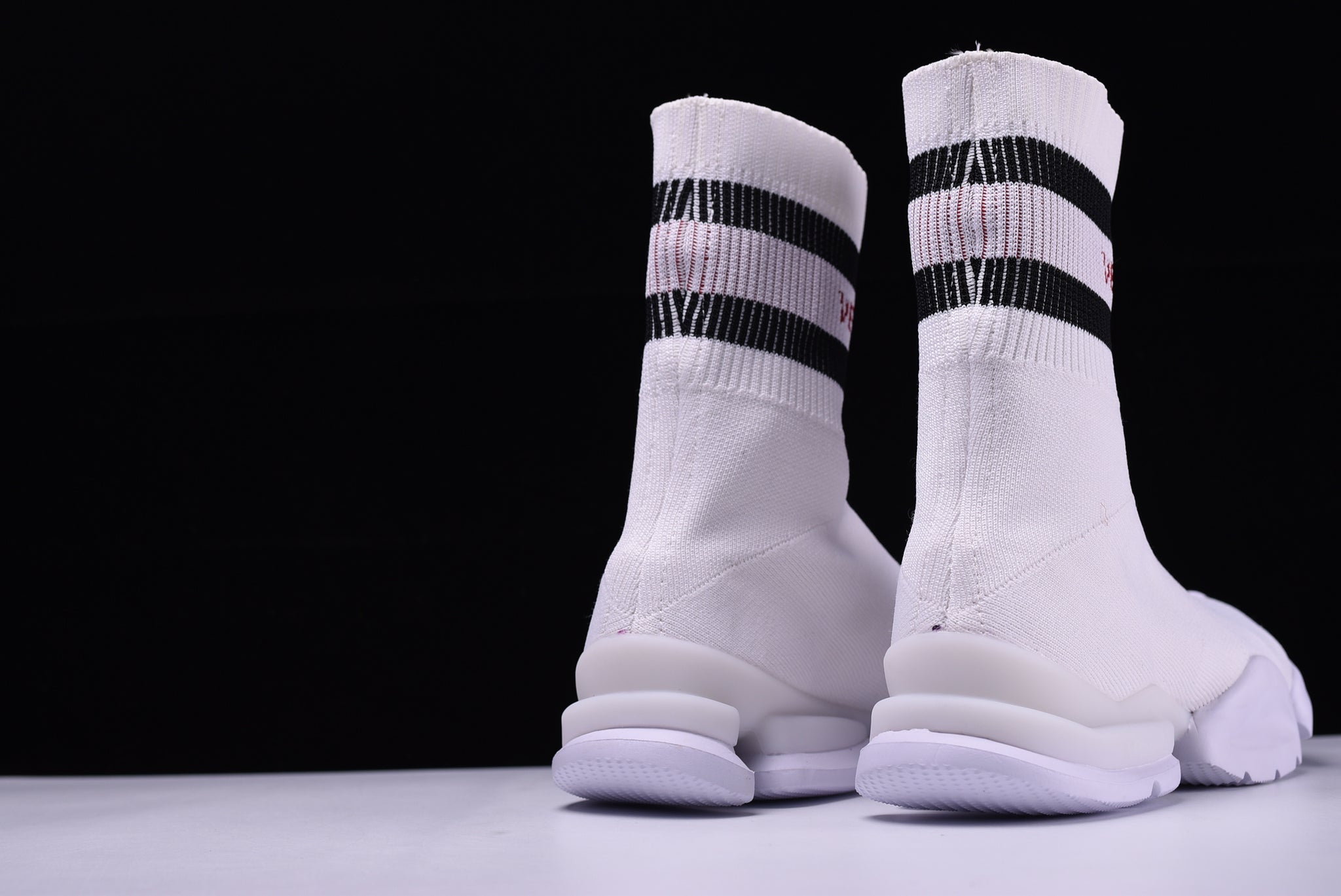 vetements sock runner white