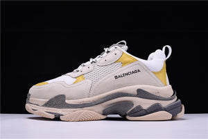 dover street market balenciaga triple s