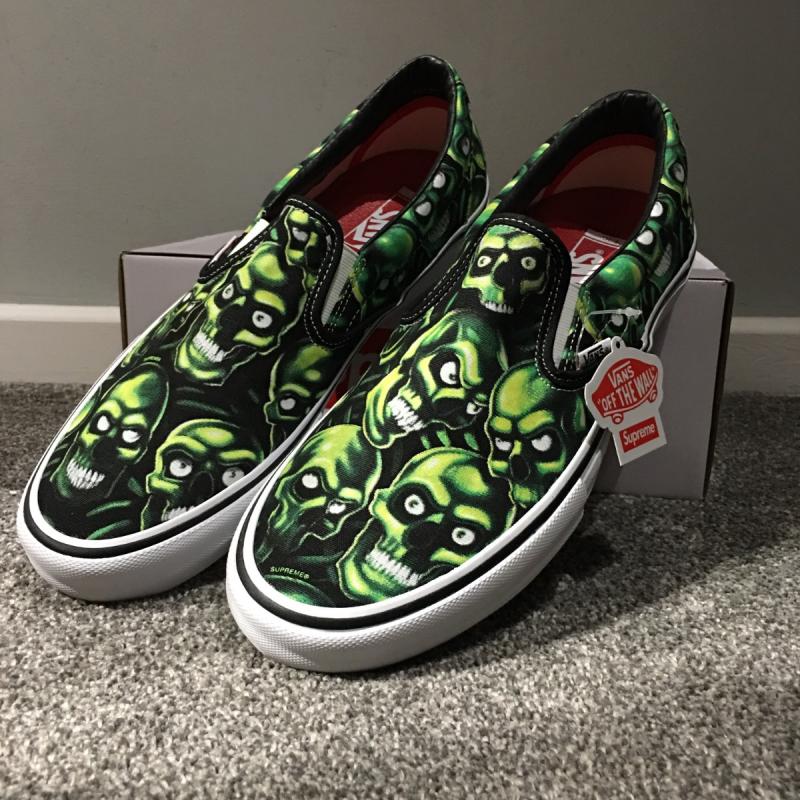 vans x supreme skull pile slip on