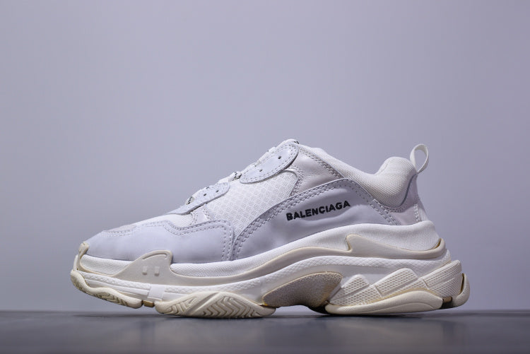 balenciaga triple s trainer white