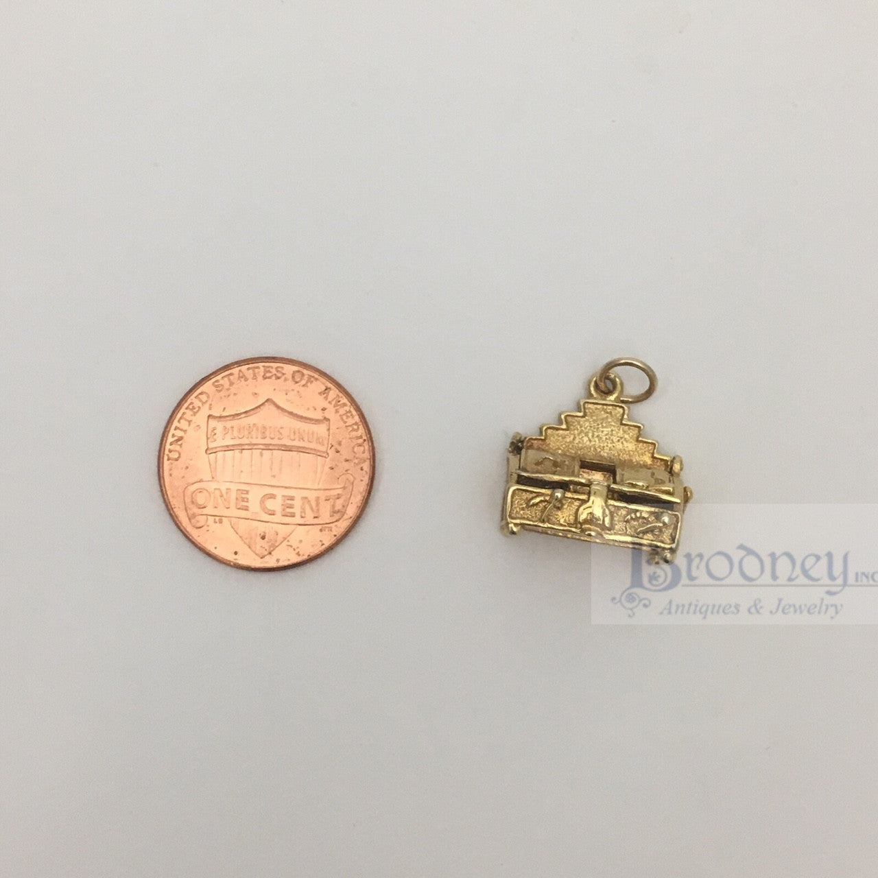 14kt Gold Fish Fryolator Charm