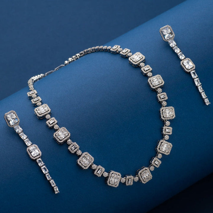 Necklace - Buy Necklace Set Online at Blingvine India