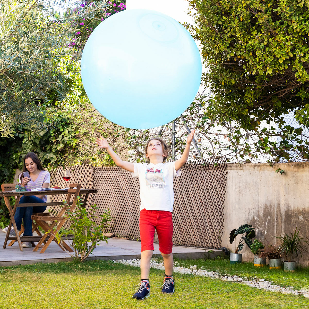 Läs mer om Gigantisk uppblåsbar bubbla Bagge InnovaGoods