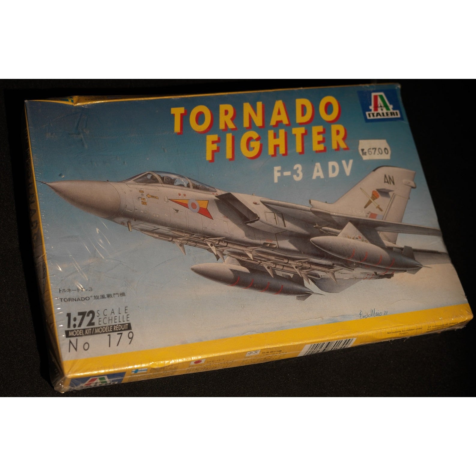 Läs mer om ITALERI TORNADO FIGHTER F-3 ADV 1:72 1980 TAL BYGGMODELL Byggsats