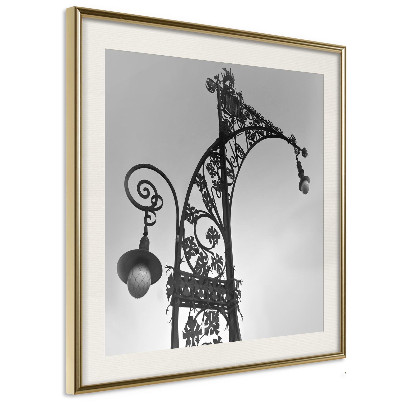 Inramad Poster / Tavla - Charming Lantern - 50x50 Guldram med passepartout