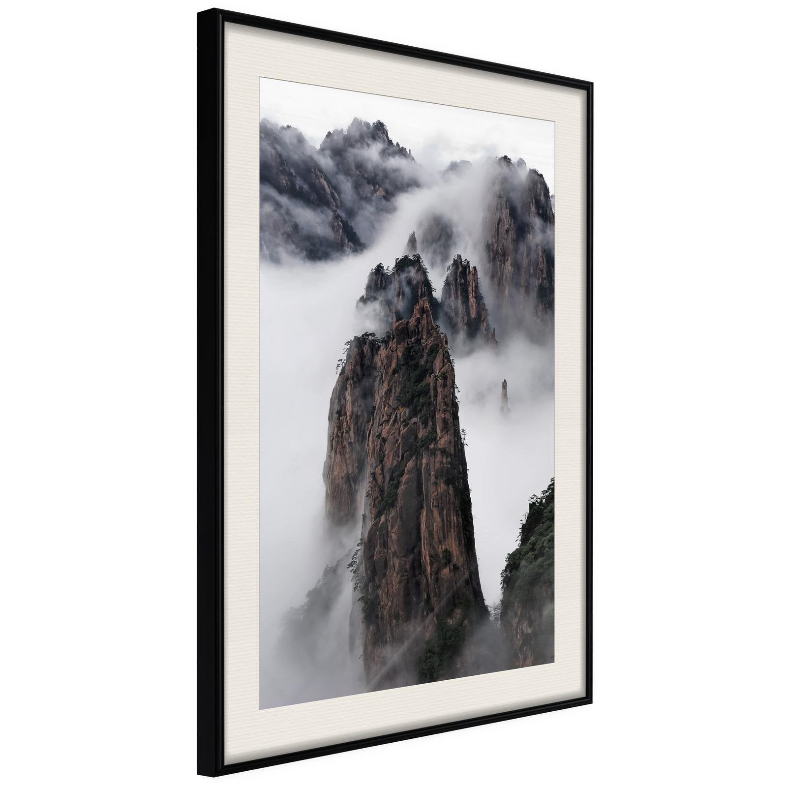 Läs mer om Inramad Poster / Tavla - Clouds Pierced by Mountain Peaks - 30x45 Svart ram med passepartout