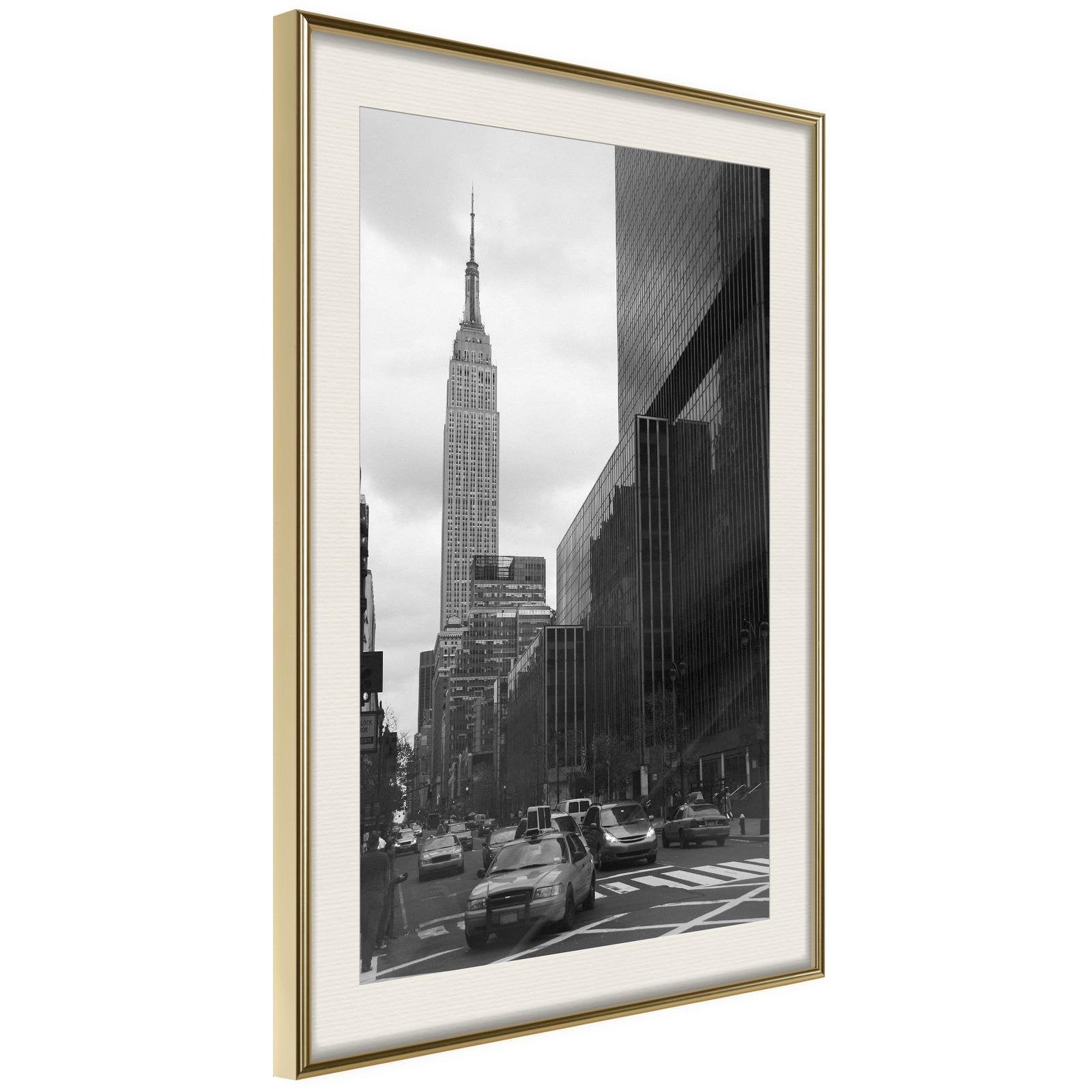 Läs mer om Inramad Poster / Tavla - Empire State Building - 30x45 Guldram med passepartout