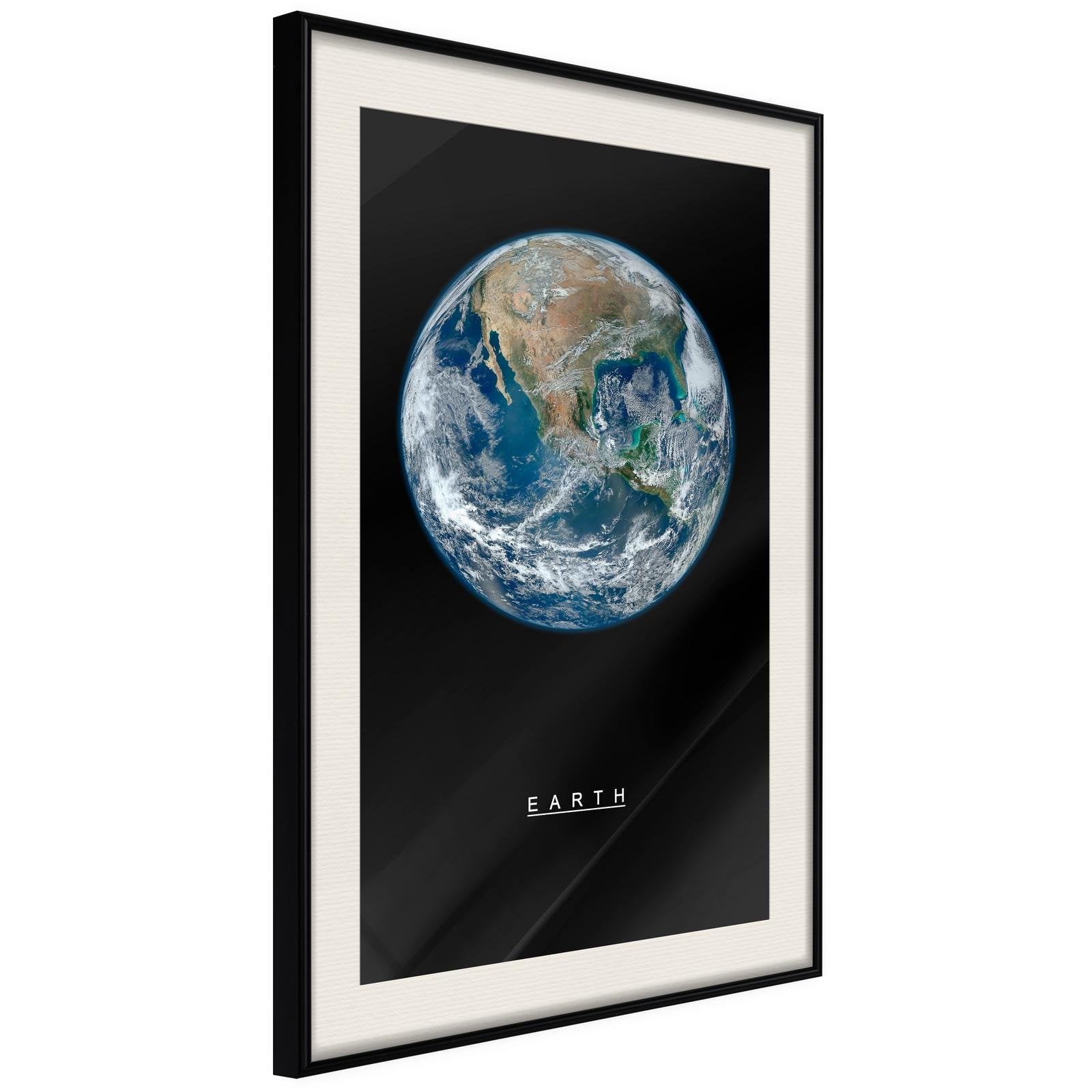 Inramad Poster / Tavla - The Solar System: Earth - 30x45 Svart ram med passepartout