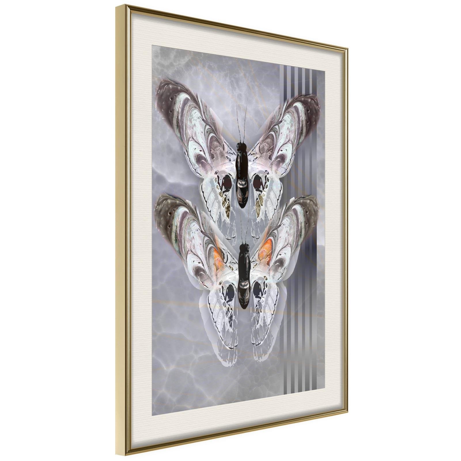 Läs mer om Inramad Poster / Tavla - Two Moths - 20x30 Guldram med passepartout