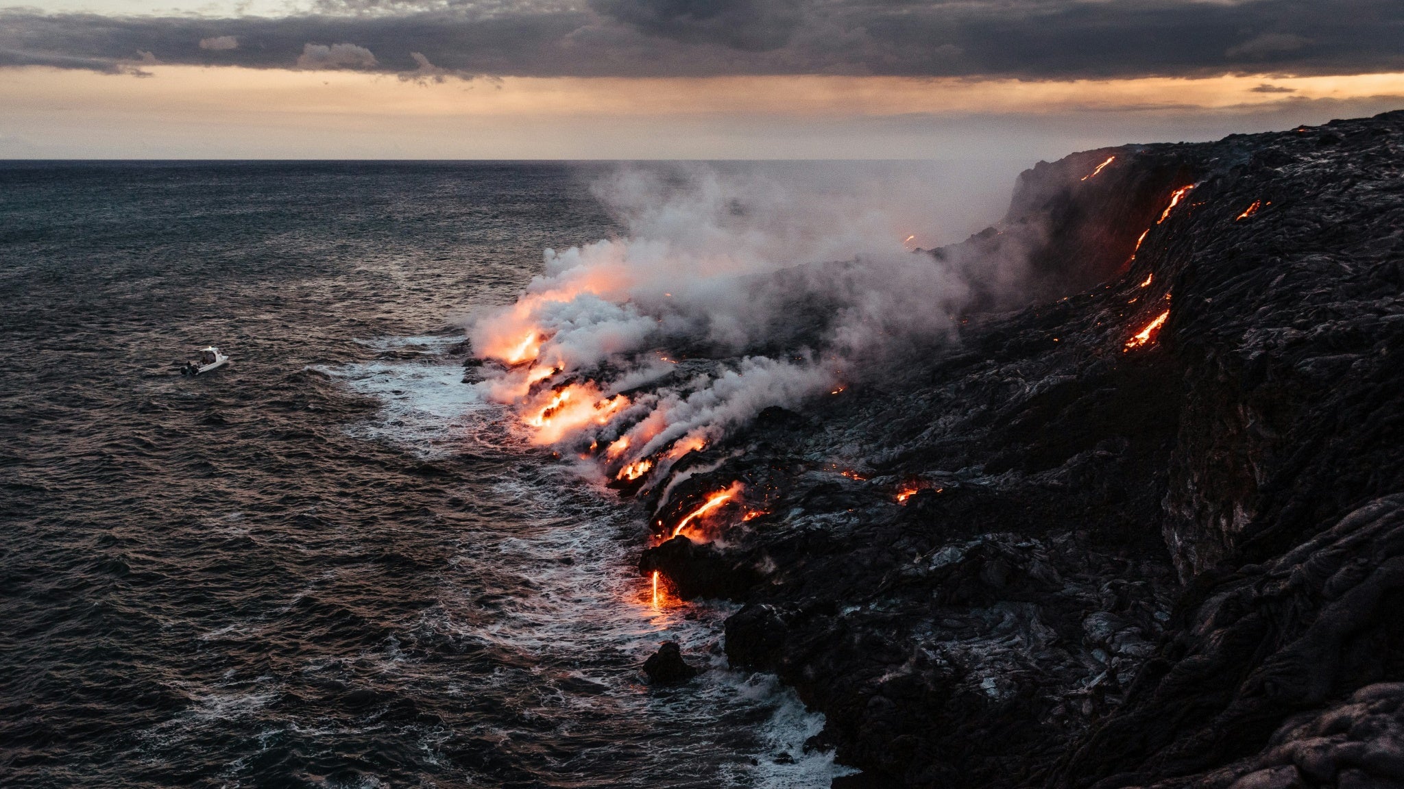 62.01 Hawaii Volcanoes National Park.jpg__PID:07629699-aca7-478b-82cd-840ccf1b31b9