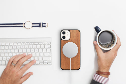 Real wooden magsafe cases the best in wireless charging