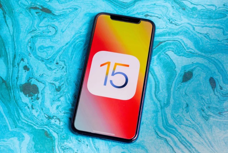 iOS 15.3 update patches serious iPhone security flaws and fixes bugs