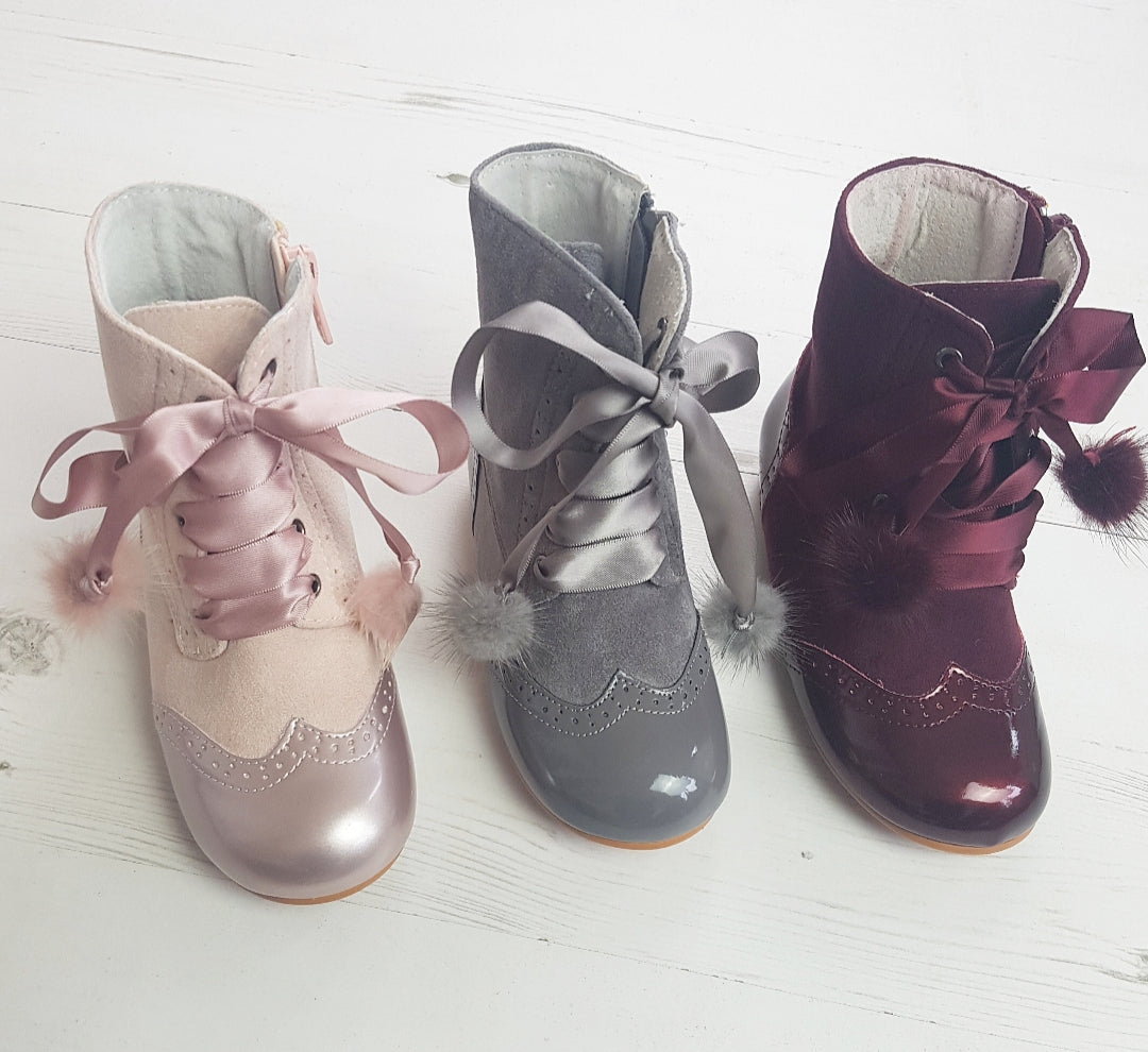 girls pom pom boots