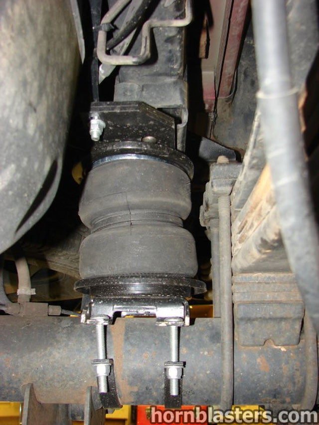 Tara S 2007 Dodge Ram 3500 Mega Cab Train Horn Install