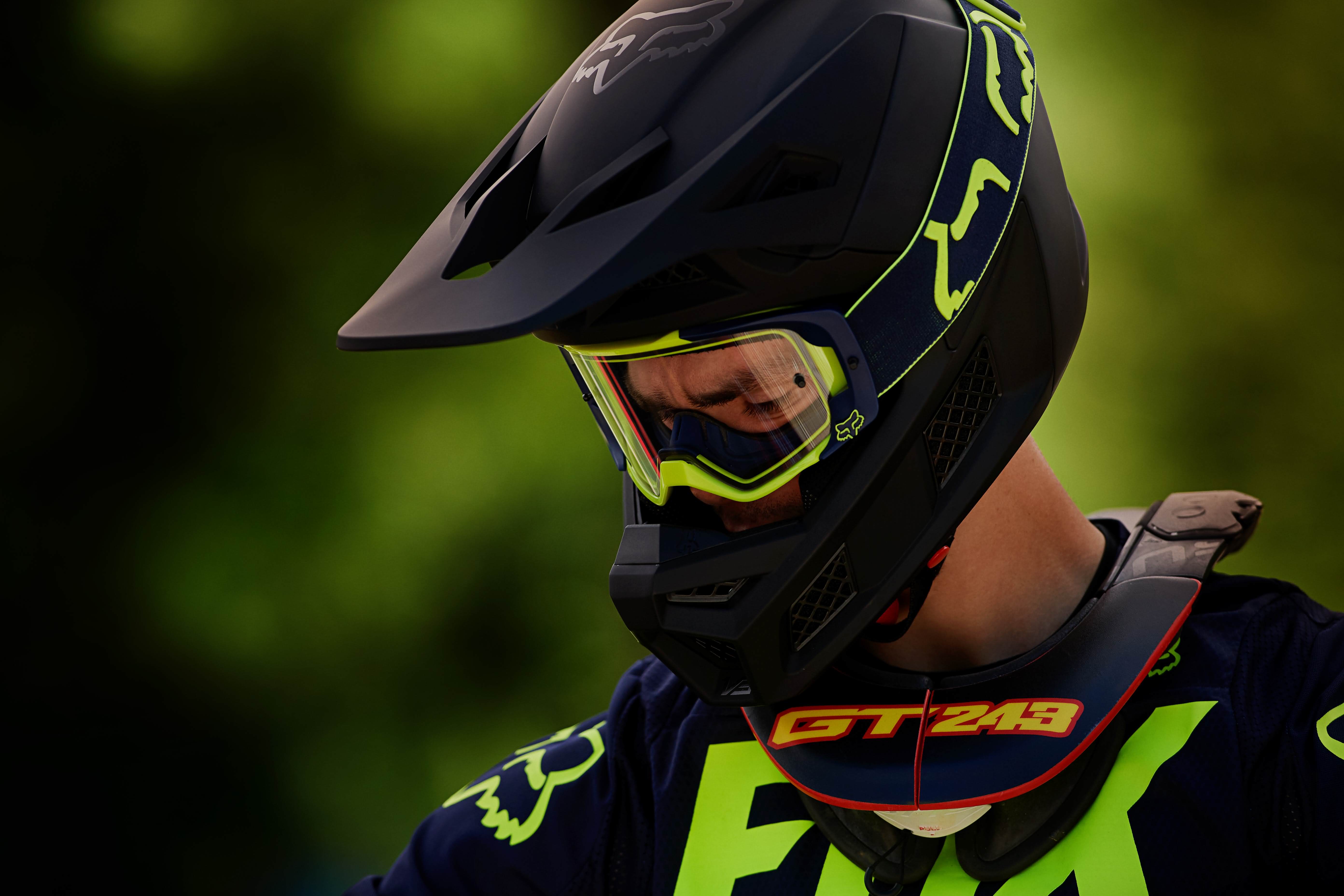 FOX MX20 HELMETS