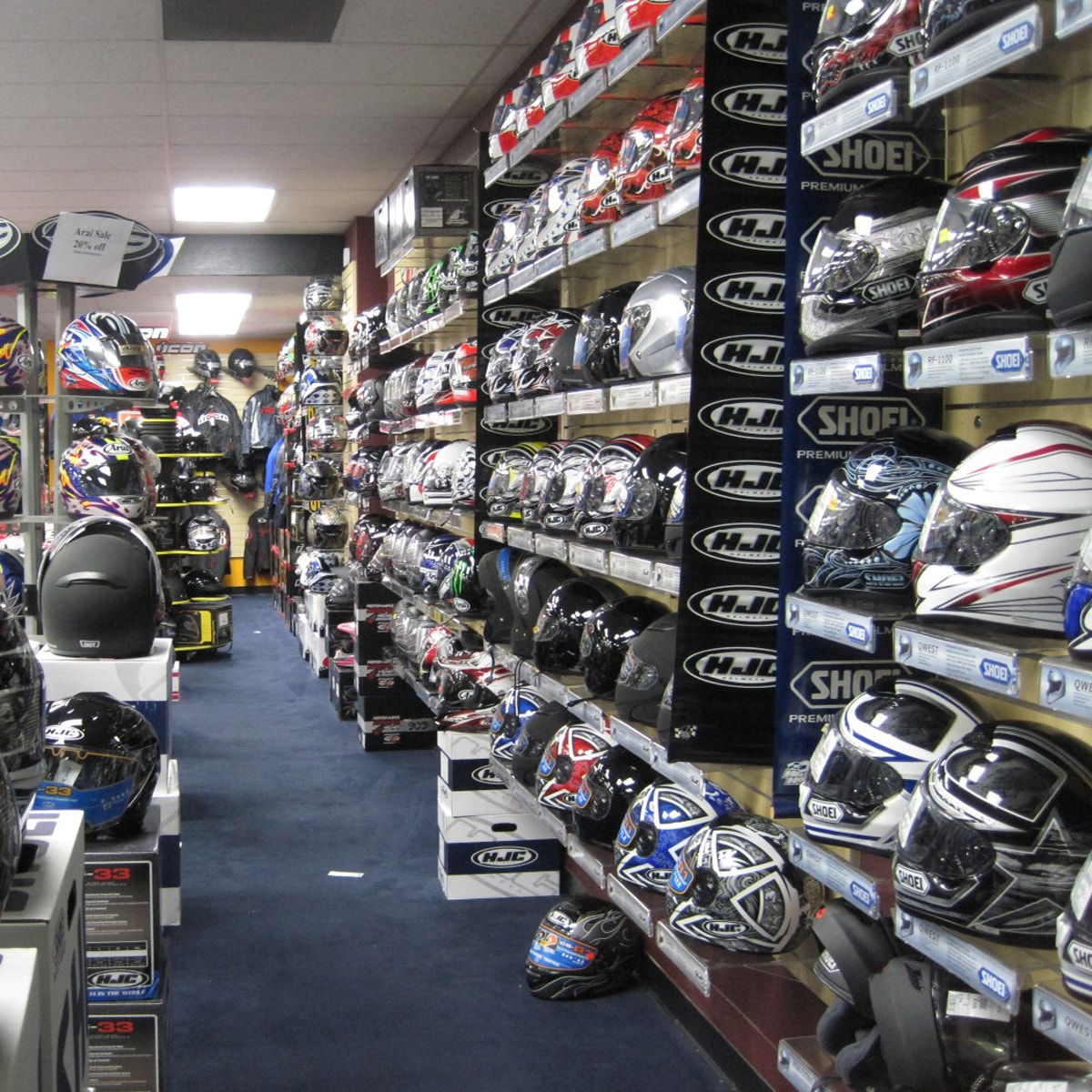 Motorhelmets Store Interior