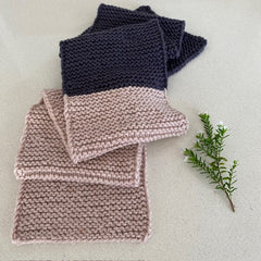 Kit : Two-Tone Garter Scarf displayed flat