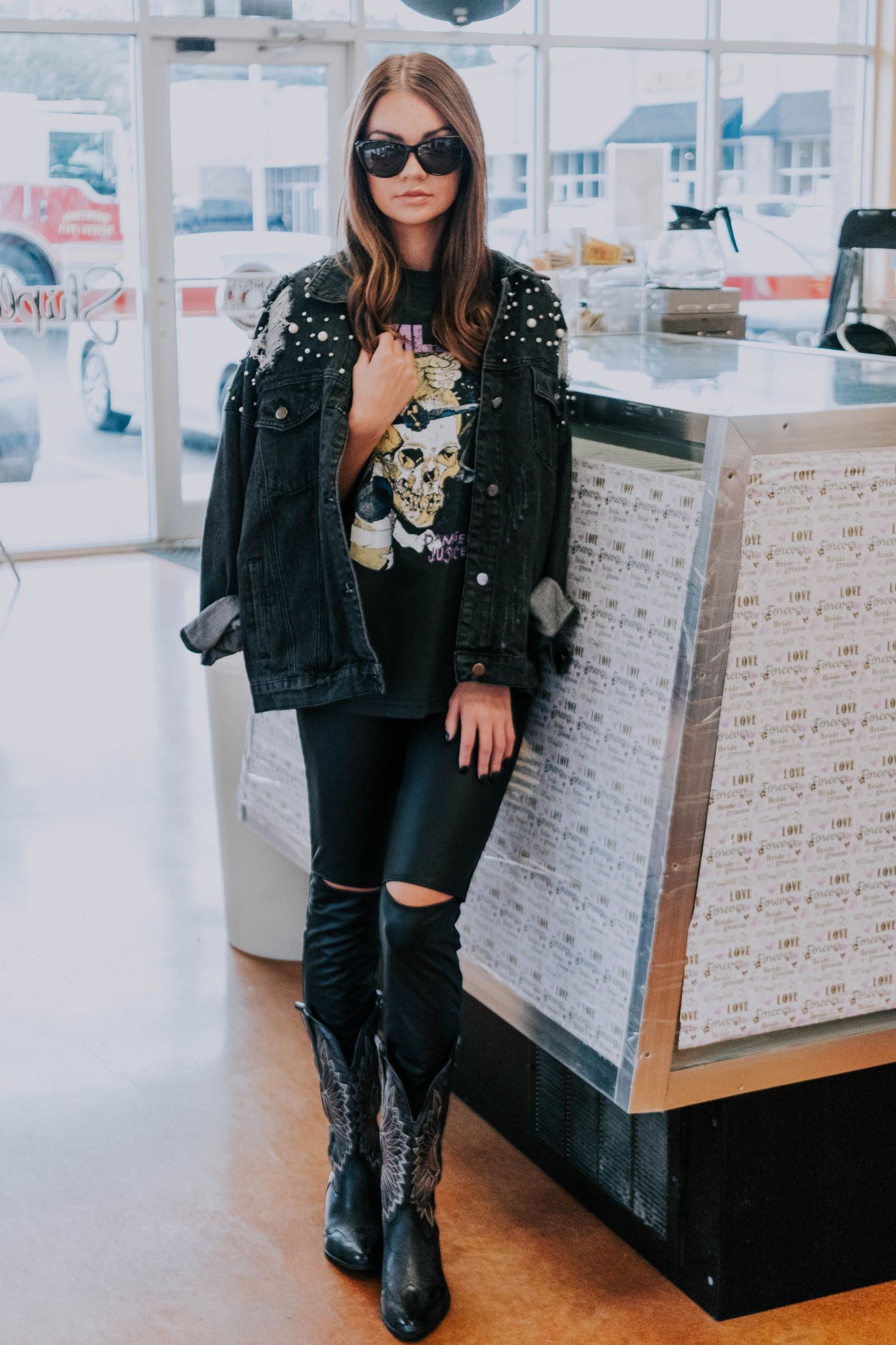 Made you look🖤 ♥ Denim jacket: $38 ♥ Lace bodysuit: $30 ♥ Vegan leather  joggers: $42 ♥ Strappy heels: $39