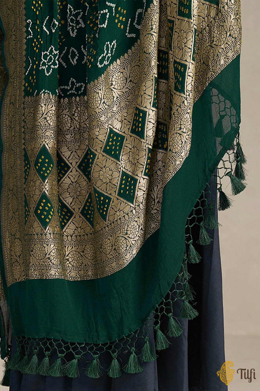 Deep Teal Green Pure Georgette Banarasi Handloom Bandhani Dupatta ...