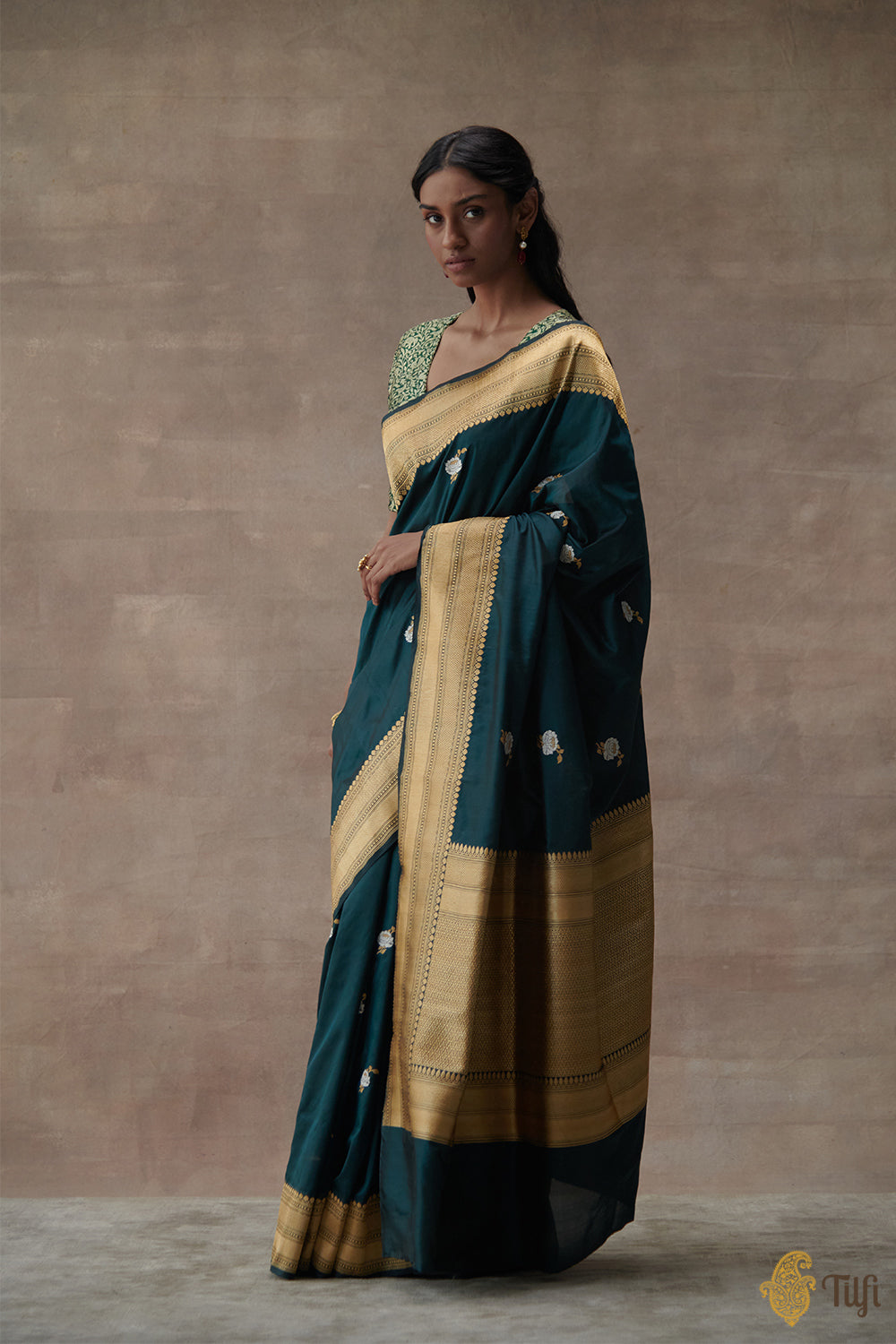 Linen Saree - Shop Green Pure Linen Silk Saree Online | Me99