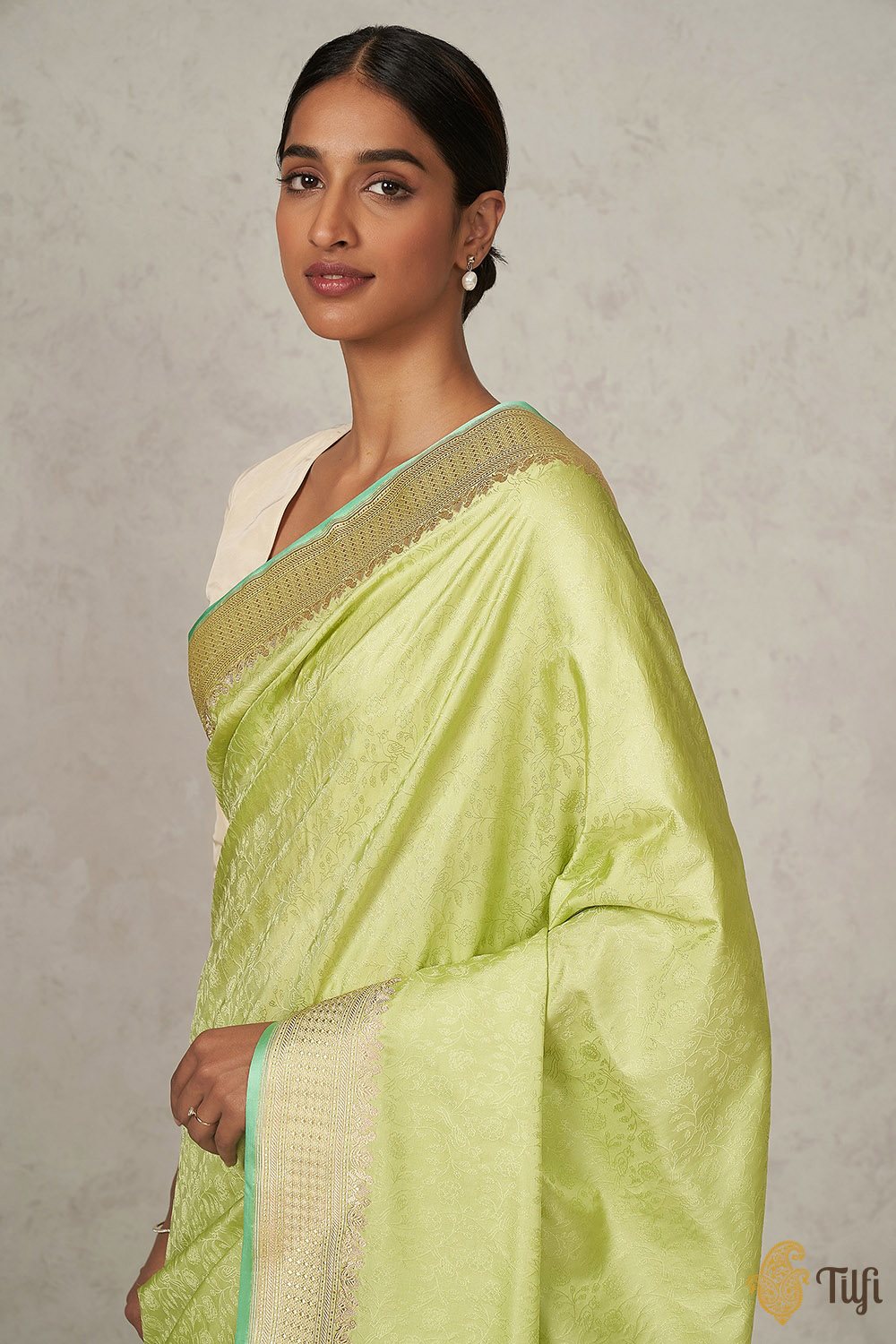 Light Green Pure Soft Satin Silk Banarasi Tanchoi Handloom Saree ...