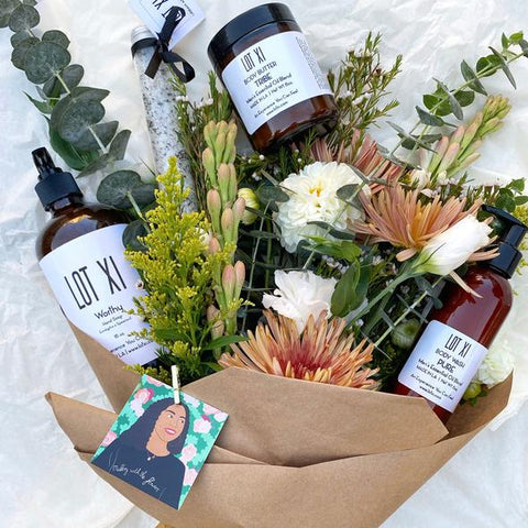 LOT XI + MALLORY WITH THE FLOWERS MEN'S SELF CARE BUNDLE