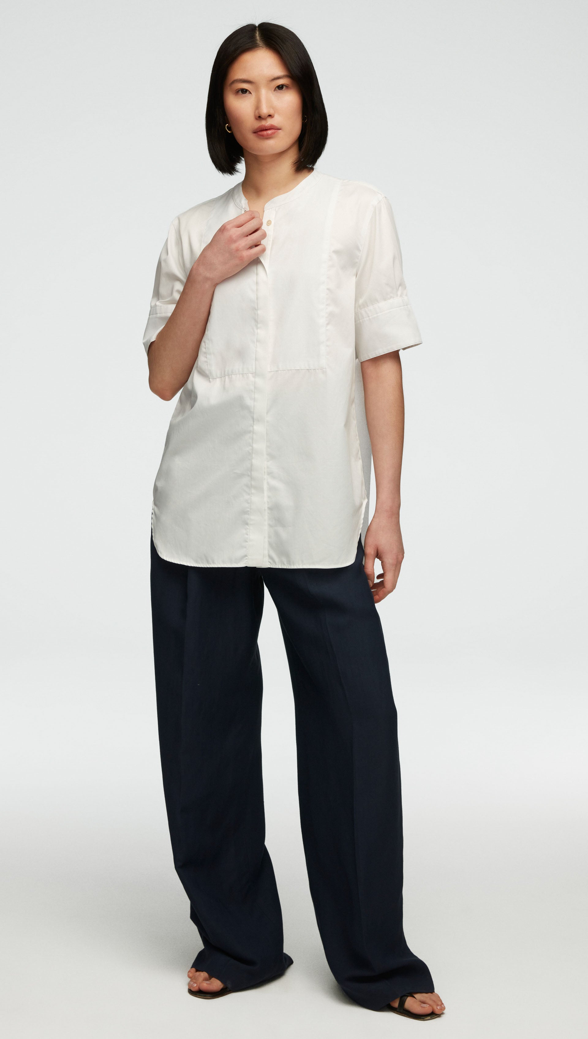 Short Sleeve Tuxedo Shirt in Cotton Poplin | Women\'s Tops | Argent