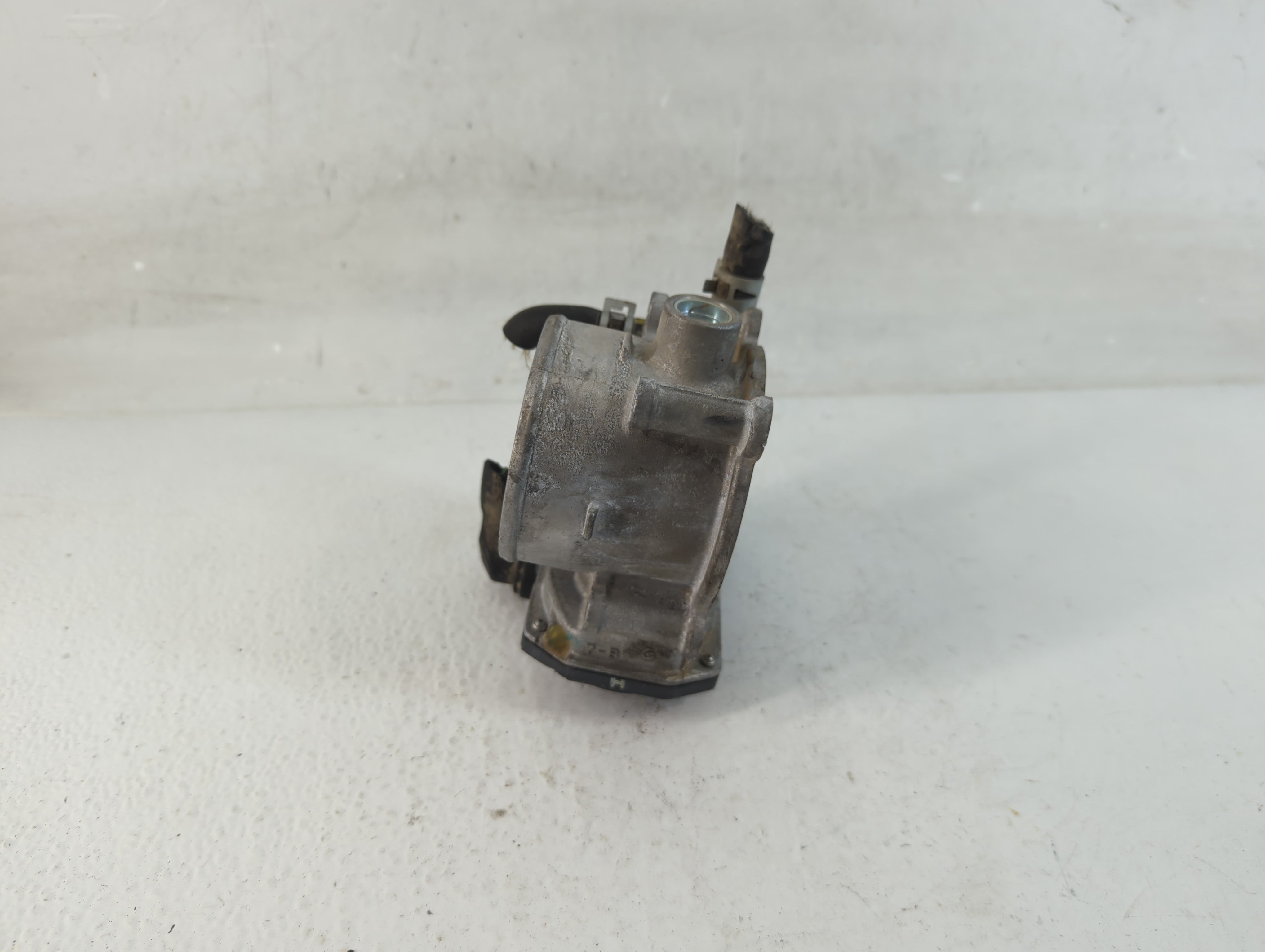 2017-2022 Toyota Highlander Throttle Body P/N:22030-0P060 Fits Fits 2016 2017 2018 2019 2020 2021 2022 OEM Used Auto Parts - Oemusedautoparts1.com