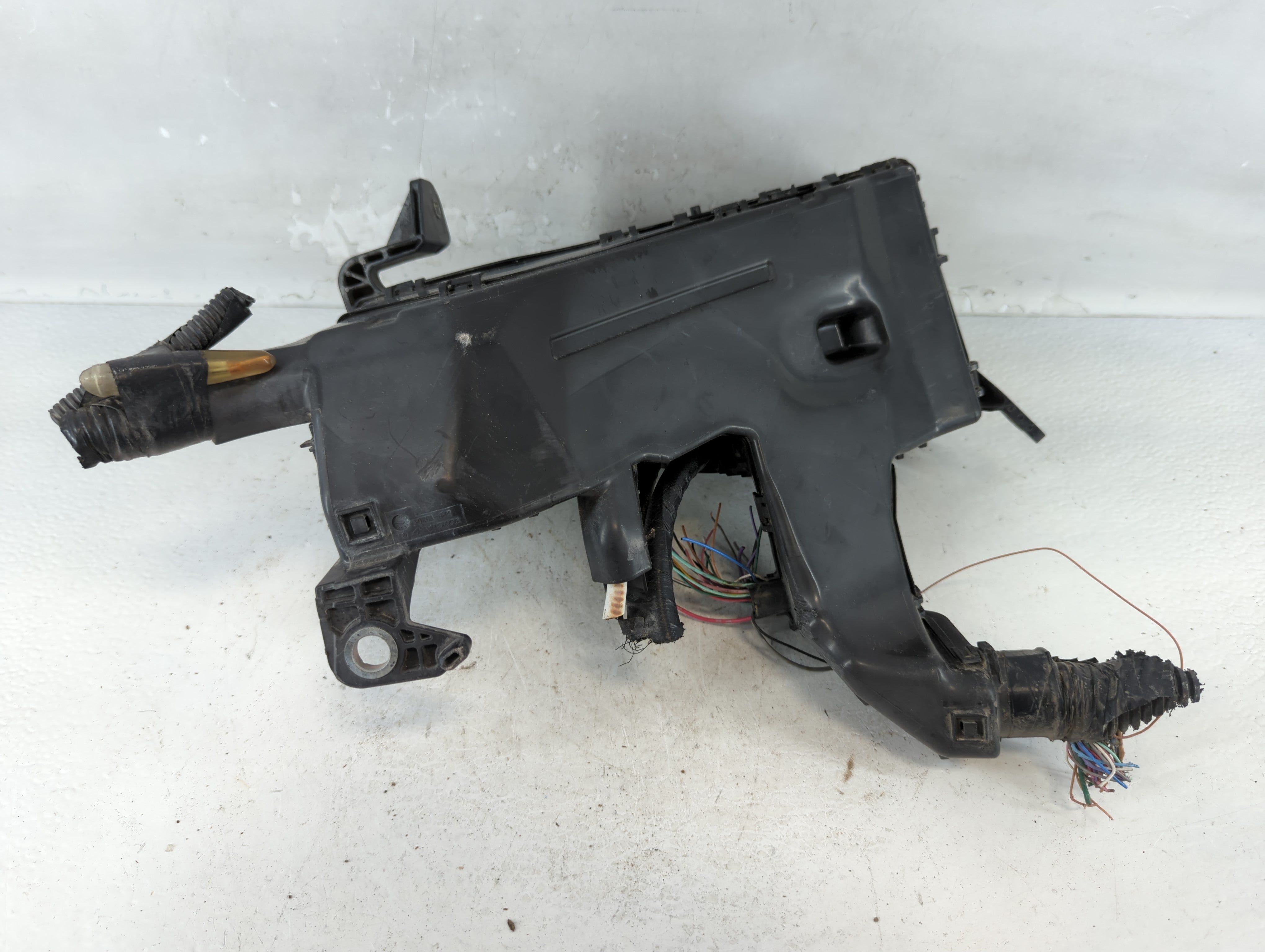 2012-2017 Toyota Camry Fusebox Fuse Box Panel Relay Module P/N:82662-06170 Fits Fits 2012 2013 2014 2015 2016 2017 OEM Used Auto Parts - Oemusedautoparts1.com