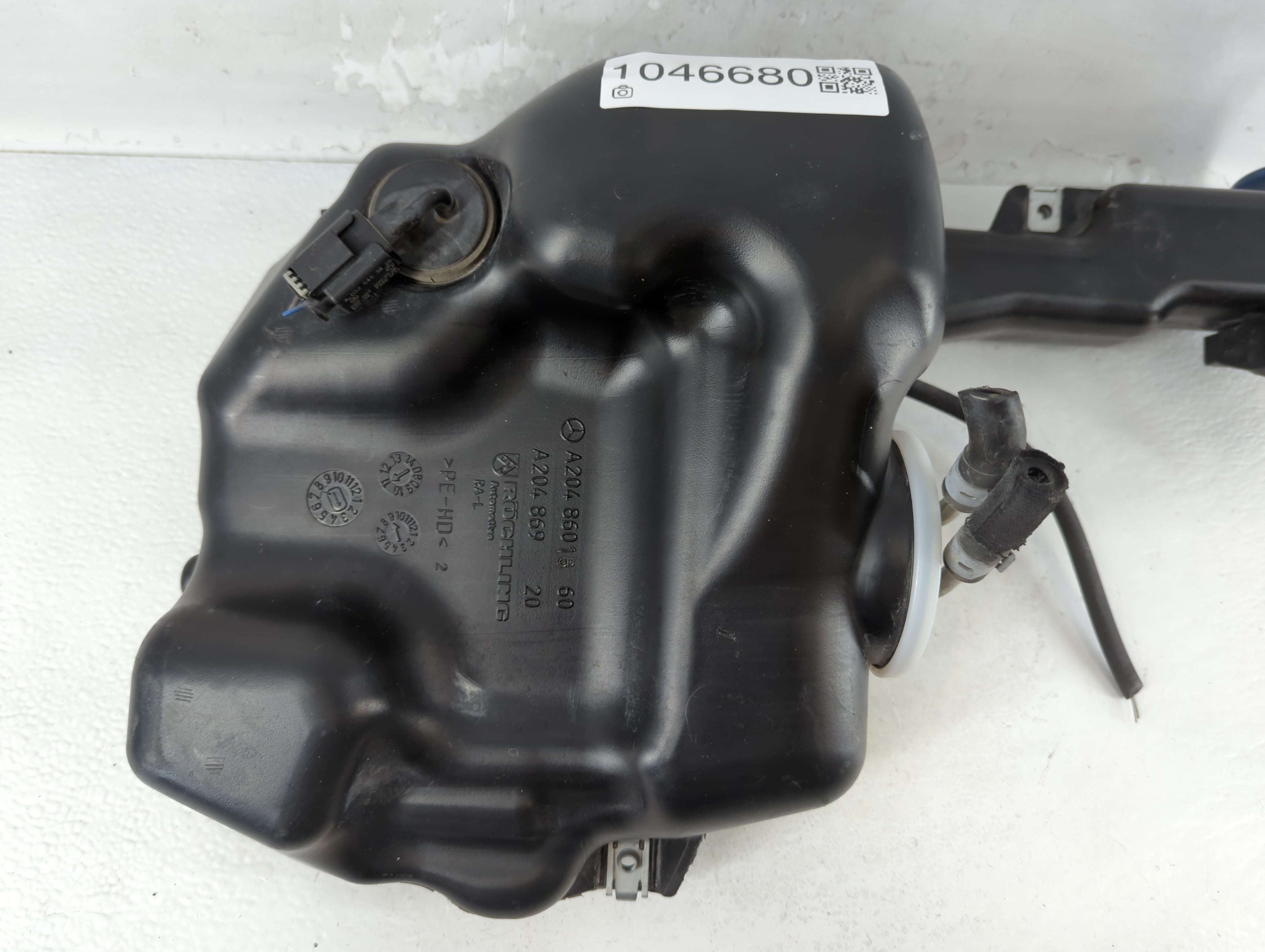 2010 Mercedes-benz C250 Windshield Washer Fluid Reservoir Bottle Oem - Oemusedautoparts1.com