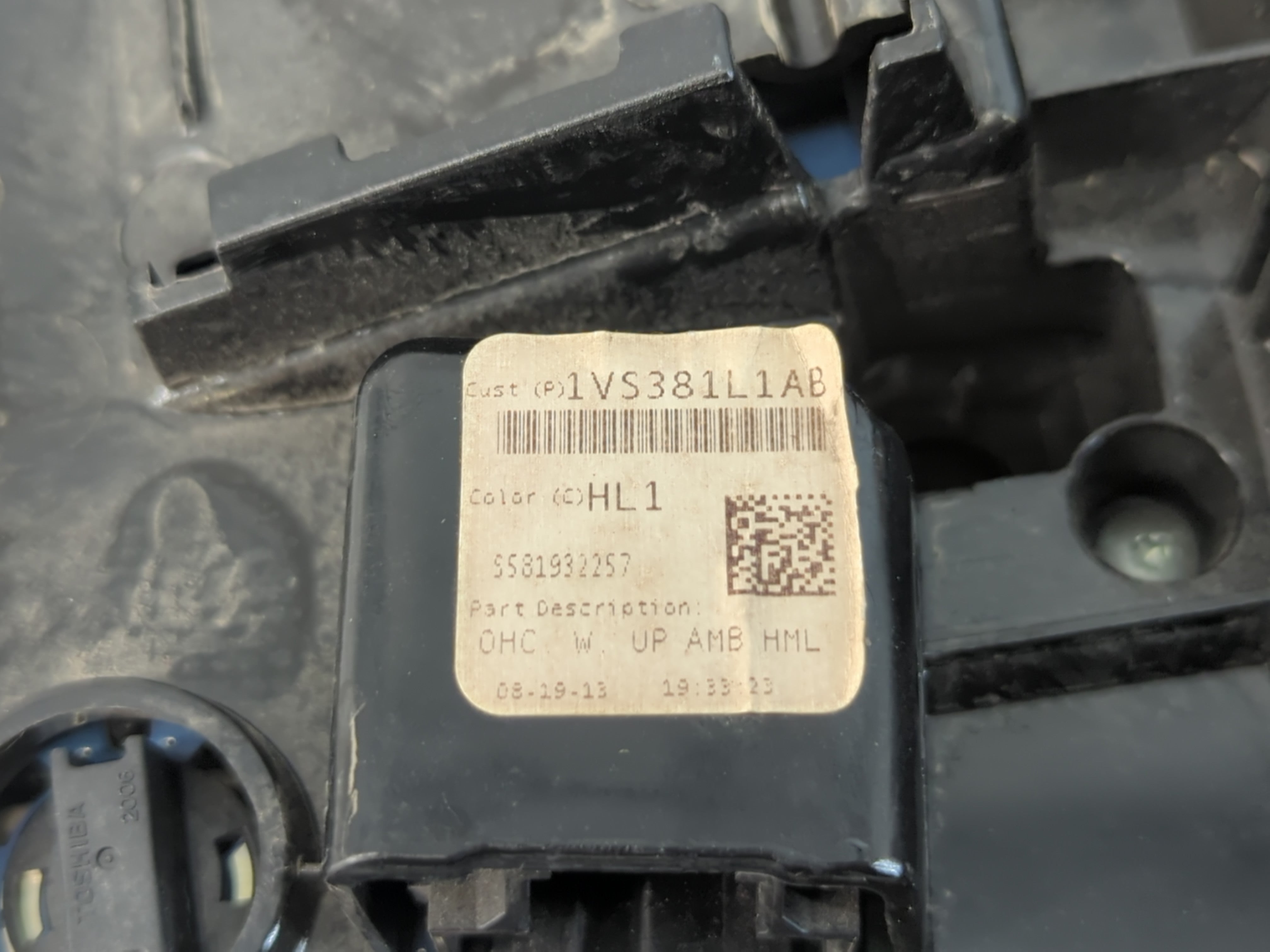2014 Jeep Grand Cherokee Overhead Roof Console - Oemusedautoparts1.com