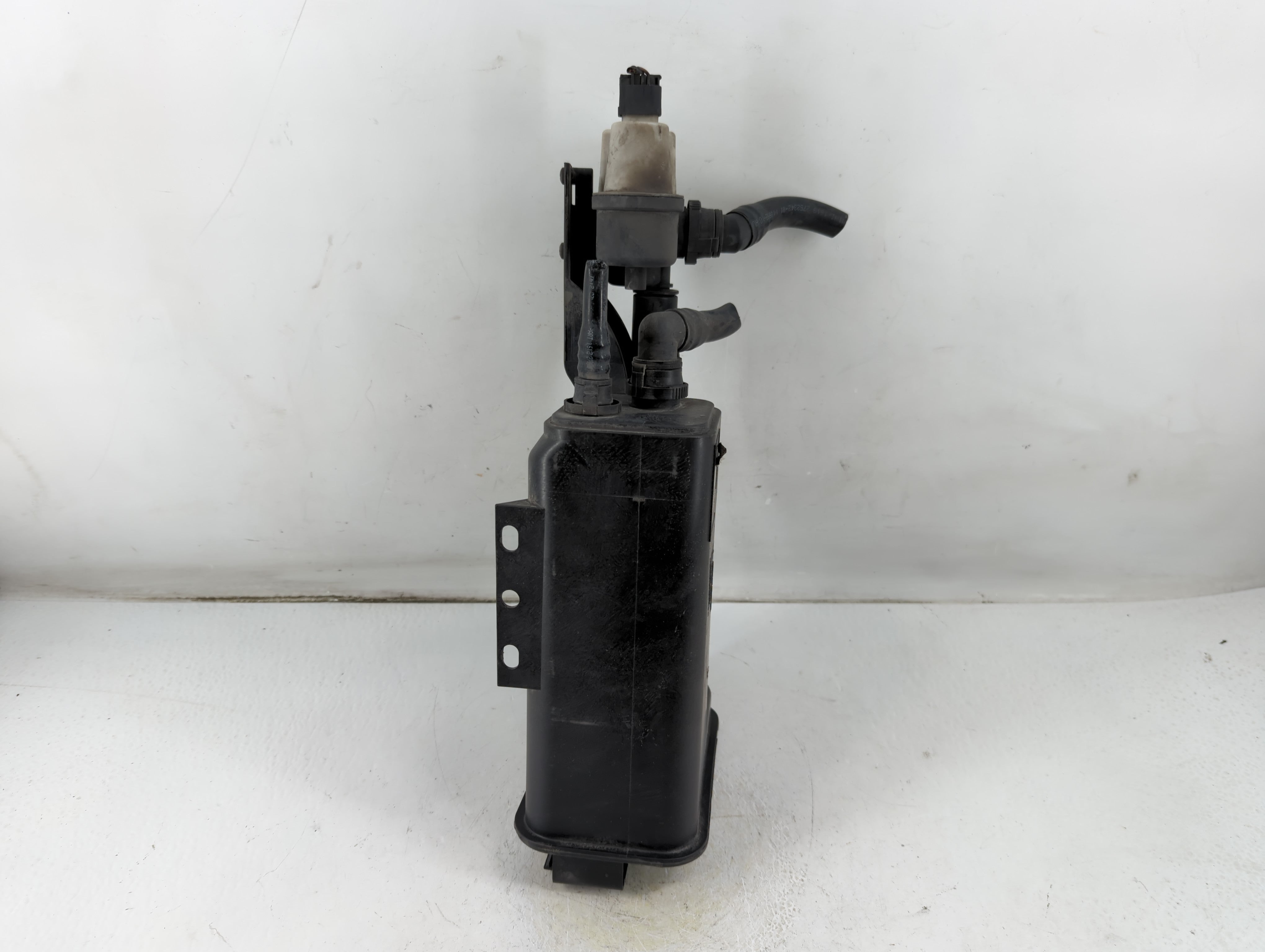 2010 Mini Cooper Fuel Vapor Charcoal Canister - Oemusedautoparts1.com