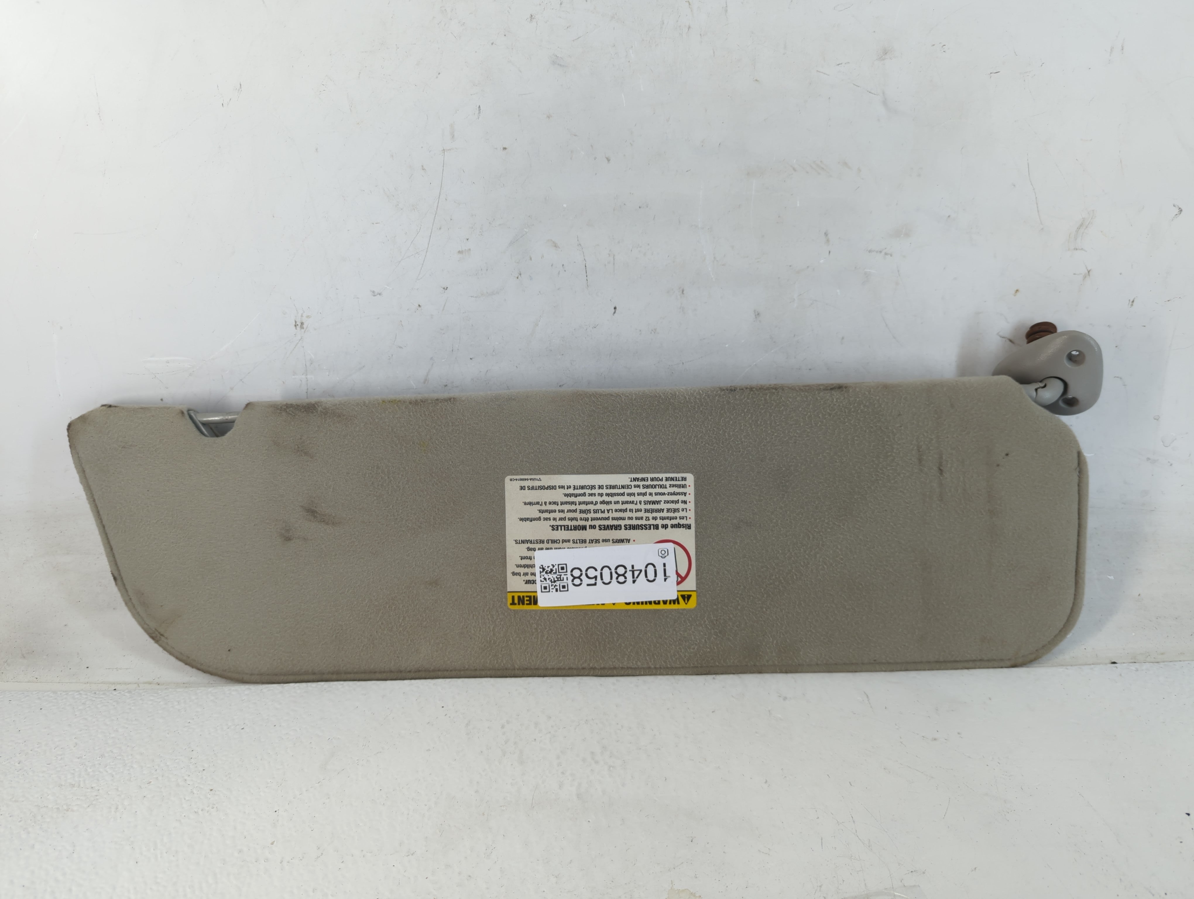 2003-2008 Ford E-150 Sun Visor Shade Replacement Driver Left Mirror Fits Fits 2003 2004 2005 2006 2007 2008 OEM Used Auto Parts - Oemusedautoparts1.com