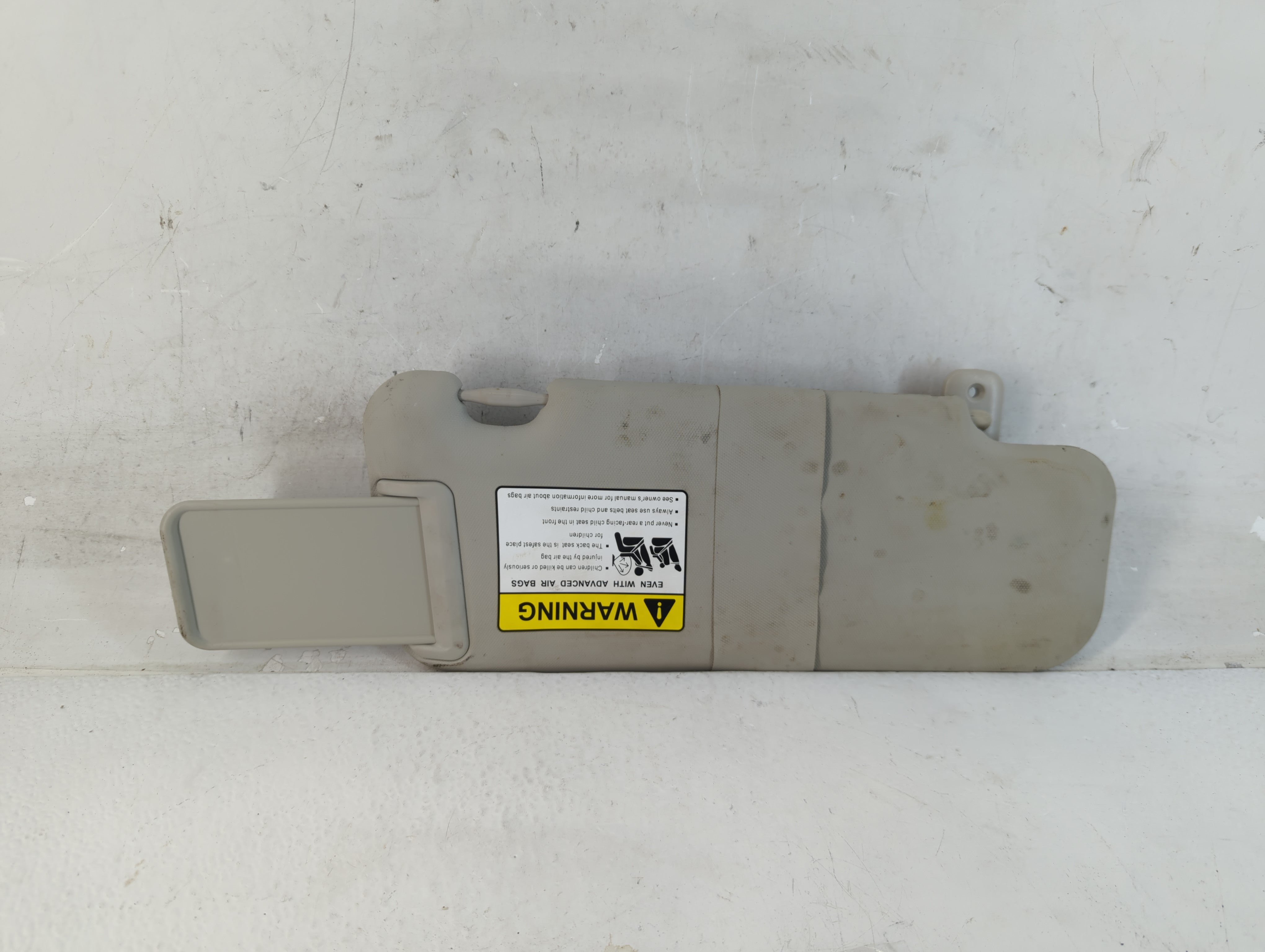 2014-2017 Mazda 6 Sun Visor Shade Replacement Passenger Right Mirror Fits Fits 2014 2015 2016 2017 OEM Used Auto Parts - Oemusedautoparts1.com