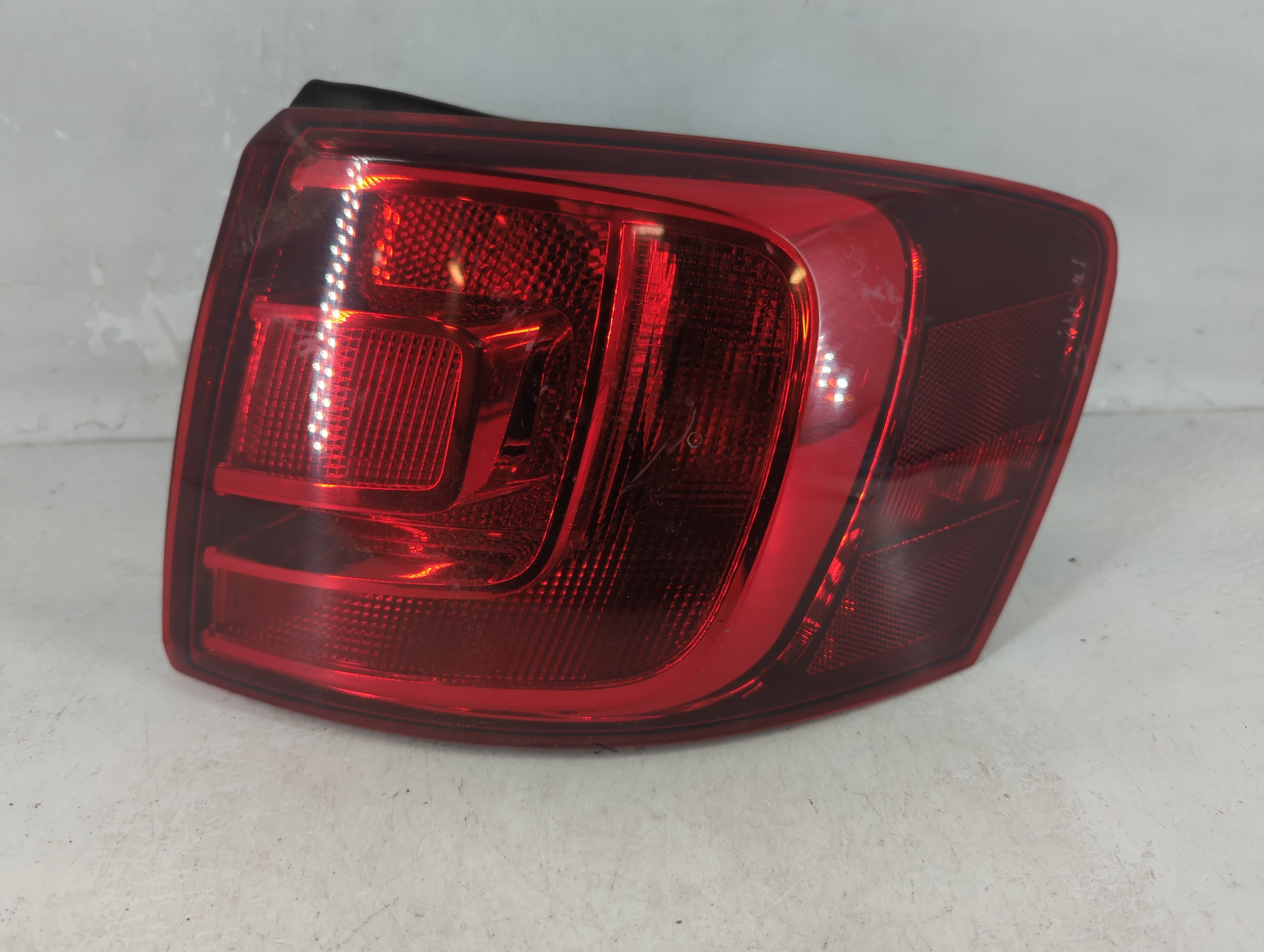 2012 Volkswagen Gli Tail Light Assembly Passenger Right OEM Fits Fits 2013 2014 OEM Used Auto Parts - Oemusedautoparts1.com