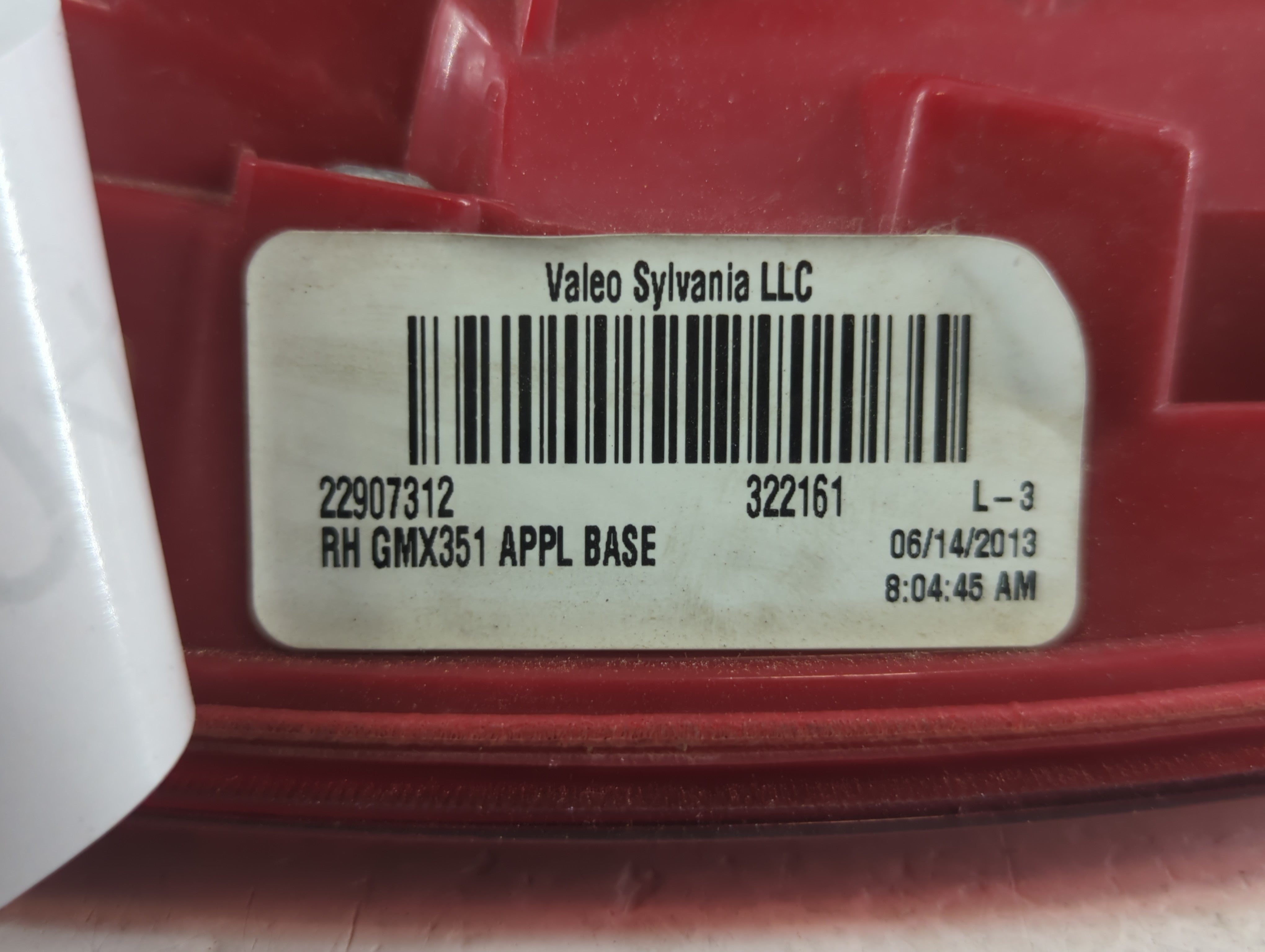 2013-2016 Chevrolet Malibu Tail Light Assembly Passenger Right OEM P/N:22907312 Fits Fits 2013 2014 2015 2016 OEM Used Auto Parts - Oemusedautoparts1.com